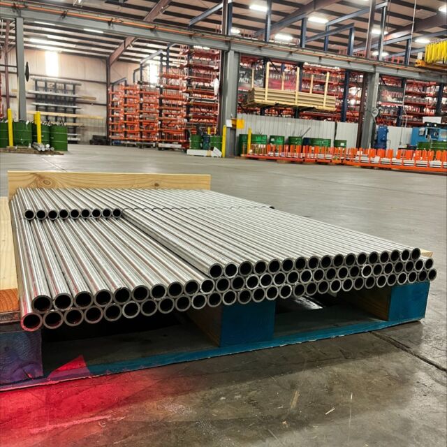 Happy #AlloyWednesday! Pictured are domestic 1.125" DIA 316L round tubes cut on #RichburgRA's new cold saw!