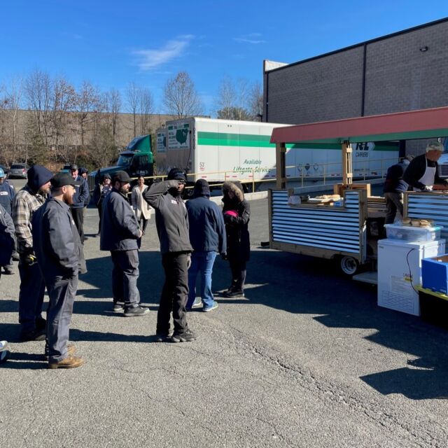 #WindsorRA recently had a food truck celebration for no lost time in the last quarter! Nice job Windsor! #RolledAlloys