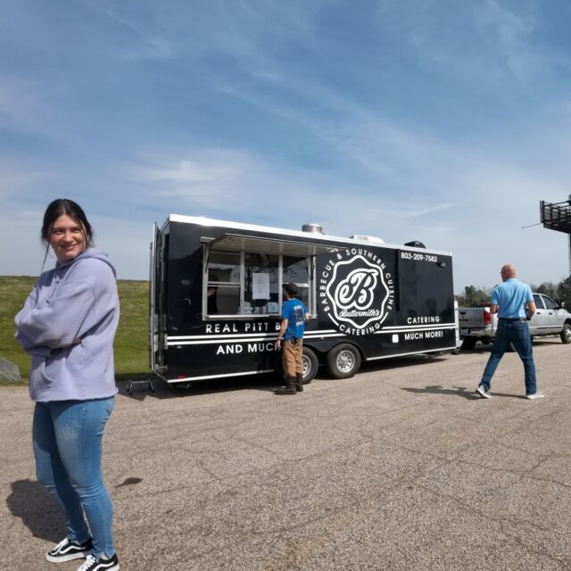 Food, safety, and celebration - all in one place! Our hardworking employees at #RichburgRA celebrated no lost time with a food truck #SafetyLunch. #RolledAlloys