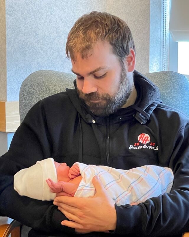 New addition to the RA Family!

#WindsorRA Account Manager Daniel Duarte and his girlfriend welcomed their first child today. Everyone, meet Sebastian.